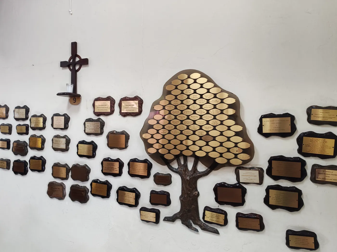 Estado actual del memorial de generaciones dentro del templo